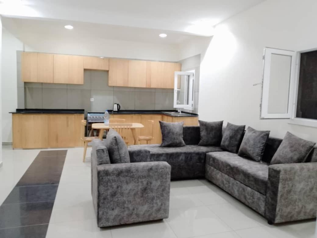Residence Rosalie Яунде Екстер'єр фото
