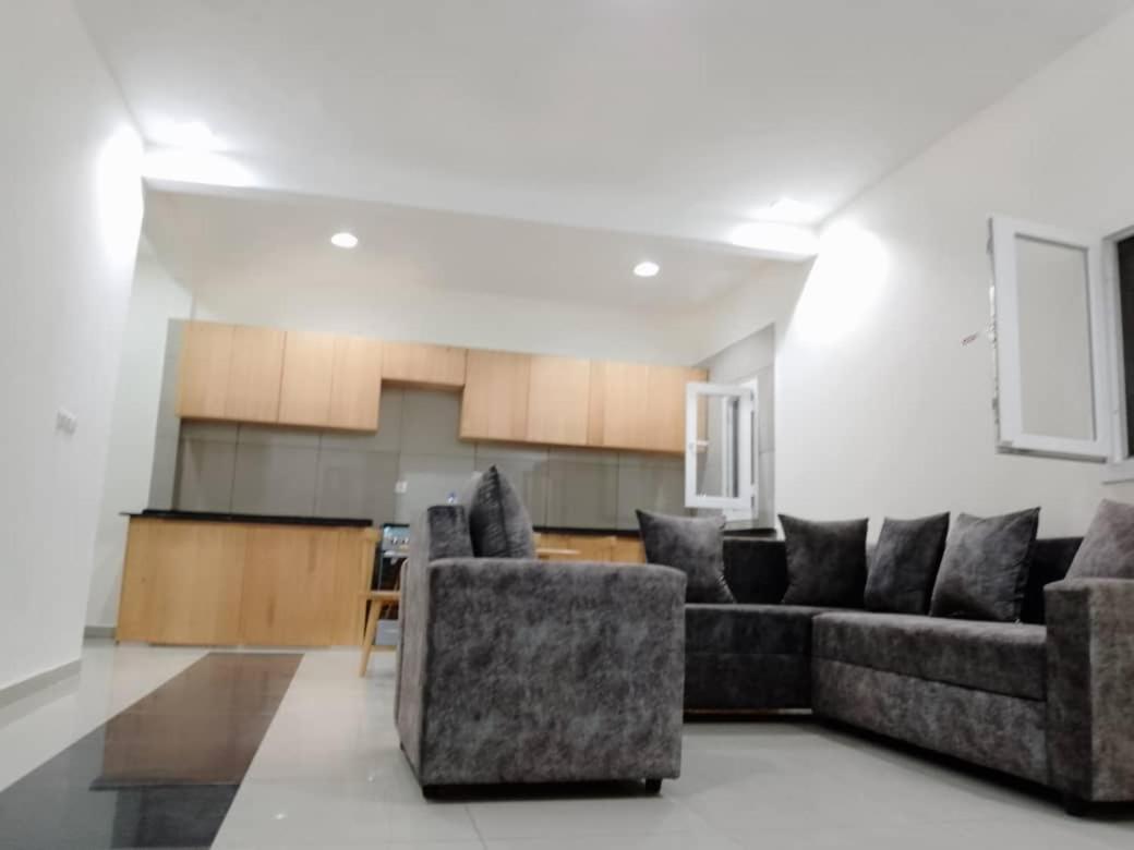 Residence Rosalie Яунде Екстер'єр фото