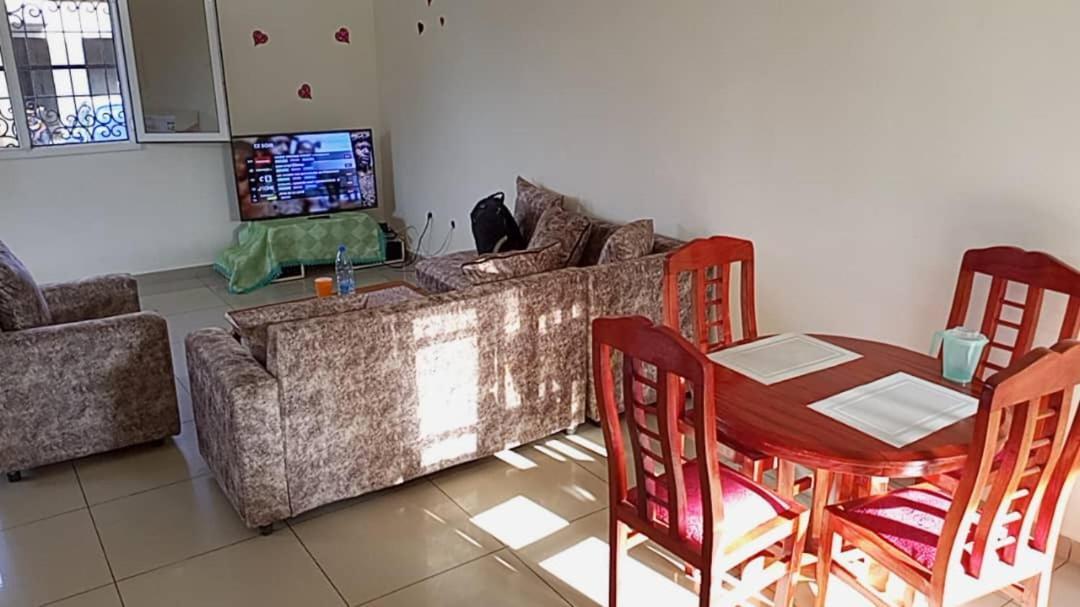 Residence Rosalie Яунде Номер фото